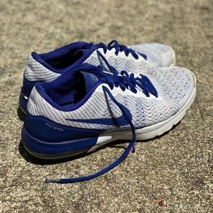 Nike Flywire snickers